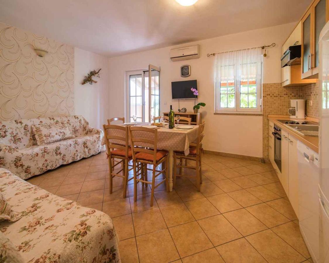 Apartments In Vrbnik/Insel Krk 13597 Экстерьер фото